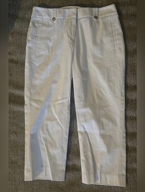 Ann Taylor White Cropped Trousers - Size 2P